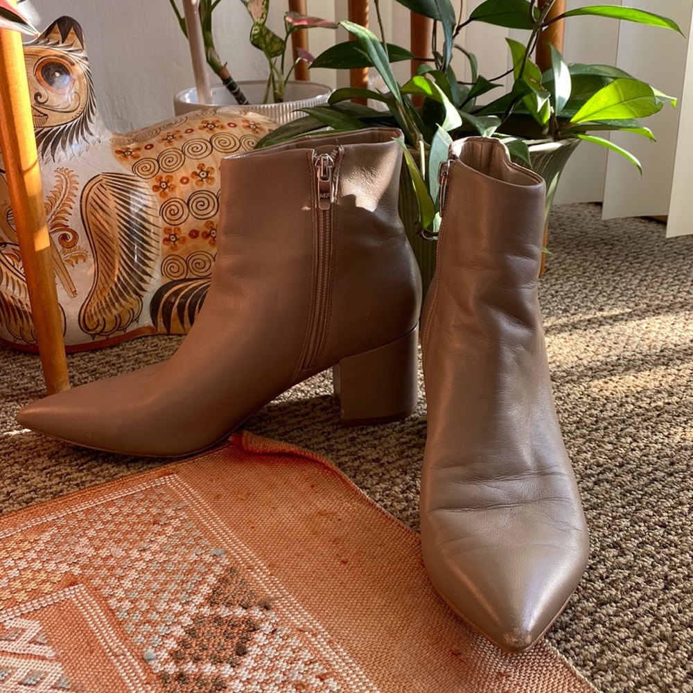 SALE - Marc Fisher Size 8 Ankle Boots